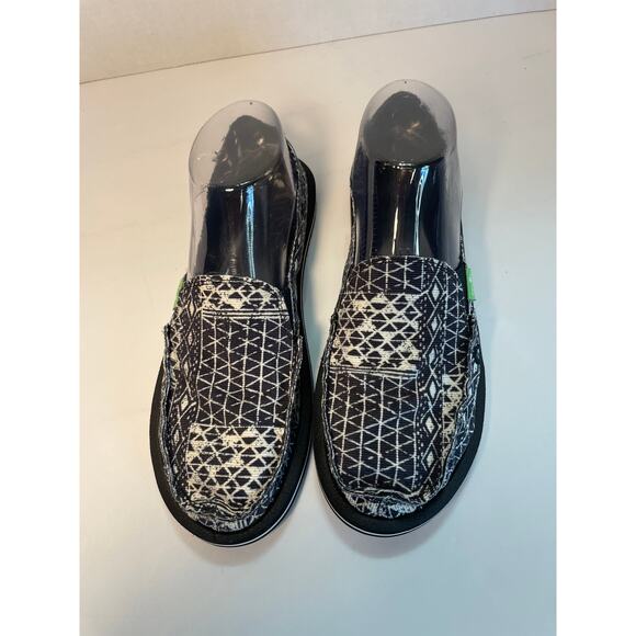 Sanuk Donna Geo Print Slip on Shoes - Picture 2 of 7